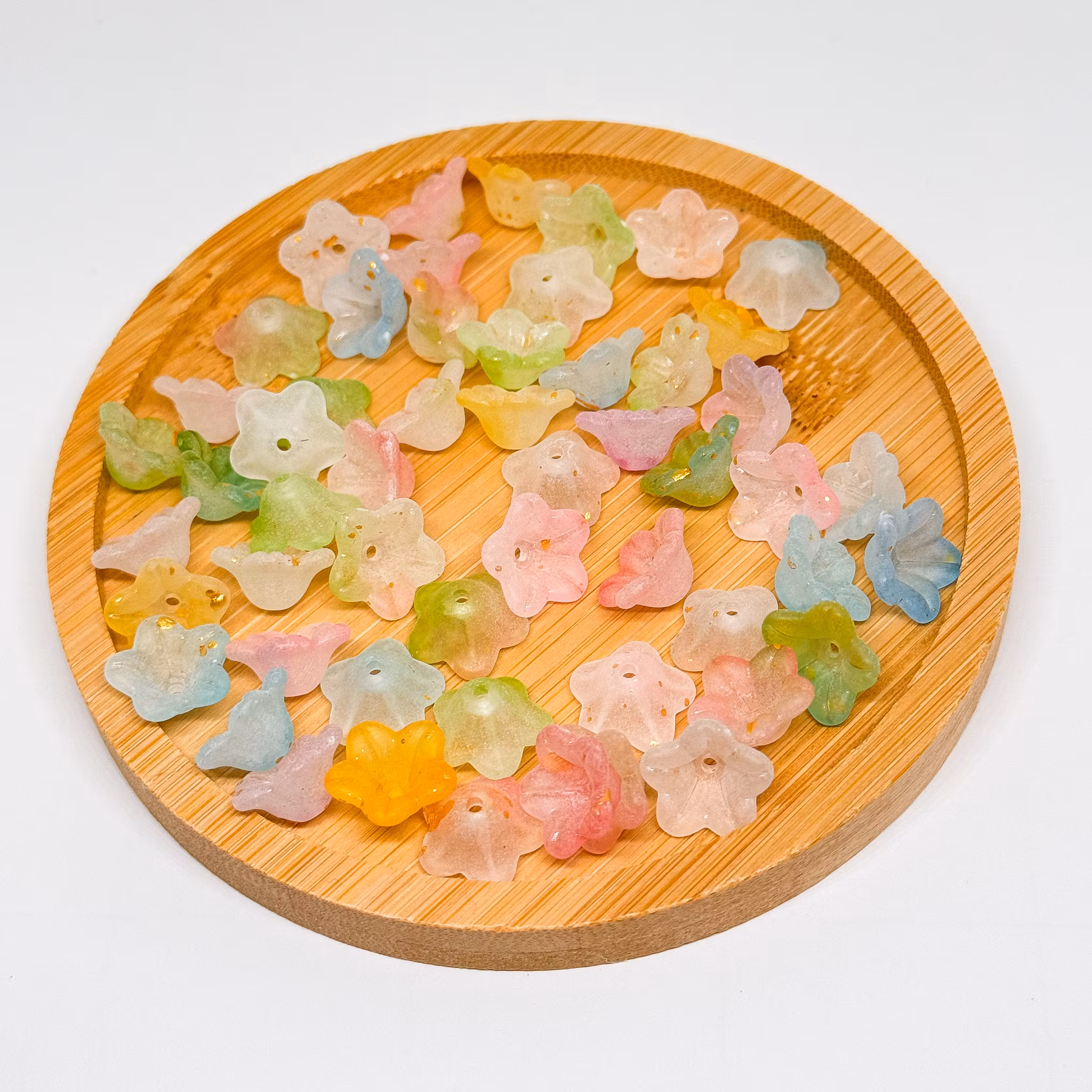10mm Akrylblommor med hål frostade mix 50st