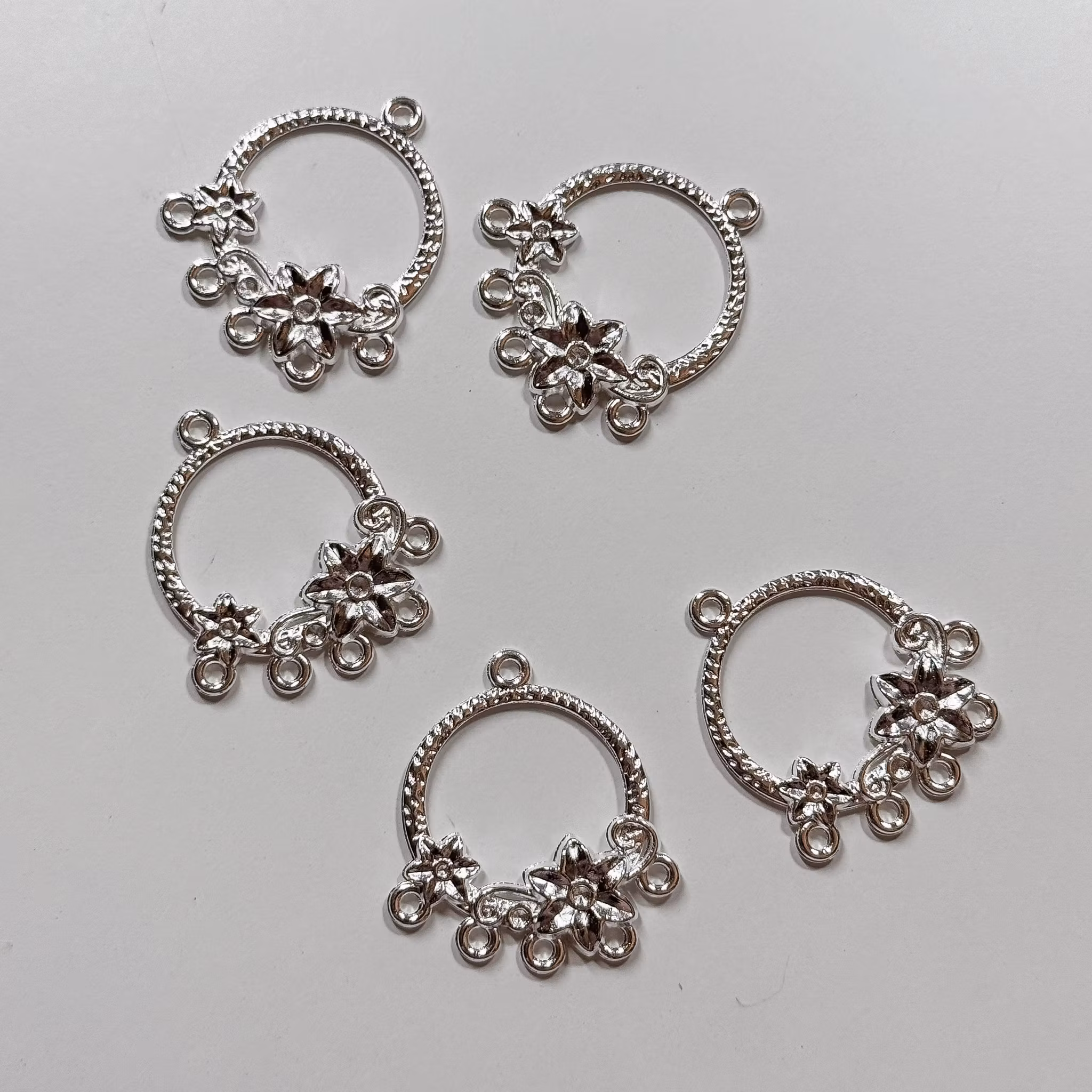 Metallhänge Connector Silver 1st
