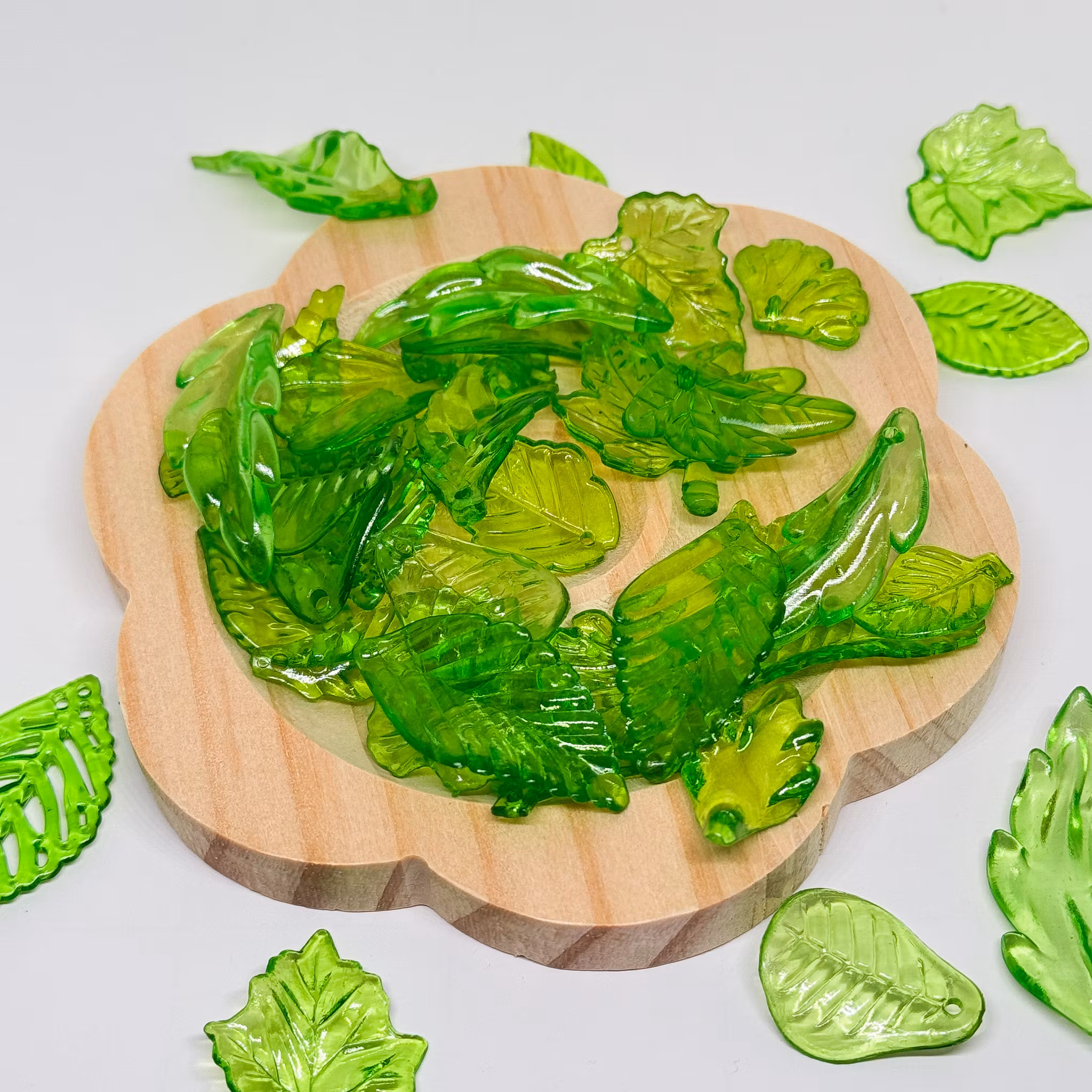 Akryllöv olika storlekar Grön mix 10g