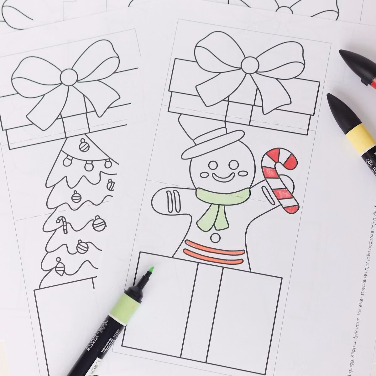 Weihnachtsbasteln für Kinder - Aufklappbare Geschenke