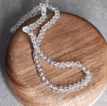 Glaspärlor facetterade - clear 4 mm