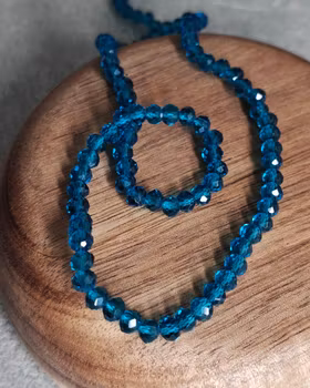 Glaspärlor facetterade - teal 4 mm