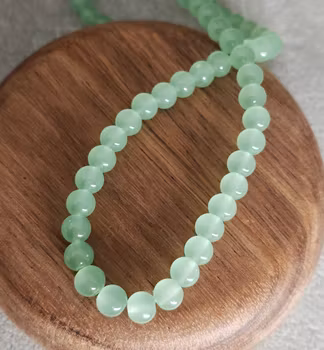 Glaspärlor - jadeimitation ljus lime