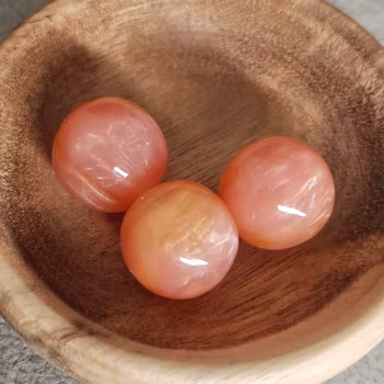 Pennpärlor 16 mm - bubbelgum peach med guldskimmer