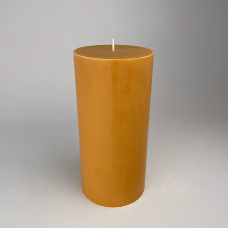 Blockljus Lyx - Cheddar - Ø9.6X20 cm - 120h