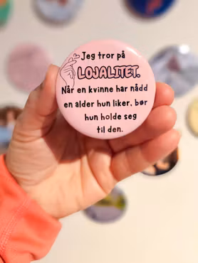 Magnetbuttons, Lojalitet