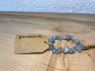 Affirmationsarmbans "Min röst är hörd" med Akvamarin stl: XXS