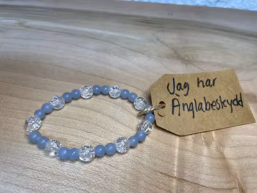 Afirmationsarmband "Jag har änglabeskydd" med Angelit och Bergkristall stl: XXXS