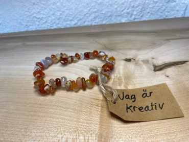 Affirmationsarmband "Jag är kreativ" med Karneol stl: M