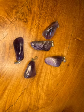 En berlock av Band Ametist