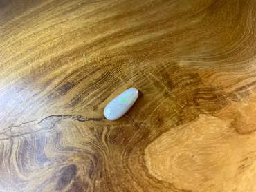 Opal combochon från Australien