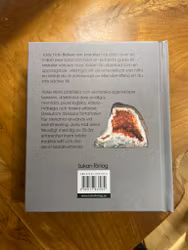 Boken "Boken om Kristaller"