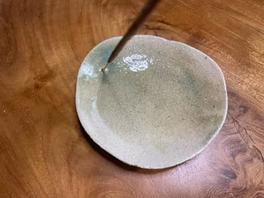 Rökelsehållare handgjord i keramik