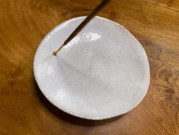 Rökelsehållare handgjord i keramik