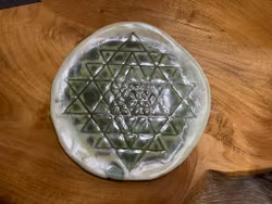 Kristallnätsfat Sri Yantra handgjort