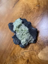 Olivin/Peridot på Lavasten