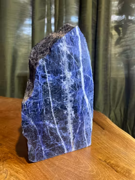 Sodalit base cut 1,75kg  19cm