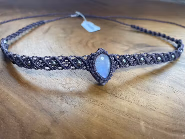 Choker / Pannband Månsten handgjord macramé av Bohemiflow