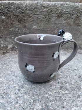 Mugg med får, grå