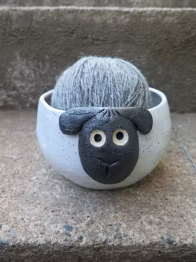Garnskål "Får" vit