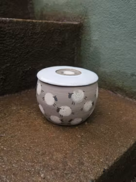 Smörklocka "Fårfest" rund modell