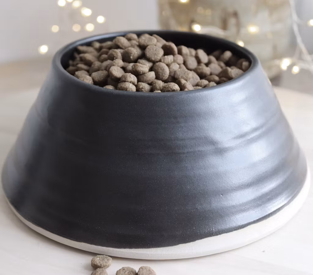 Hundmatskål