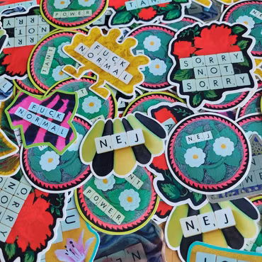 Klistermärke - NEJ rosagul