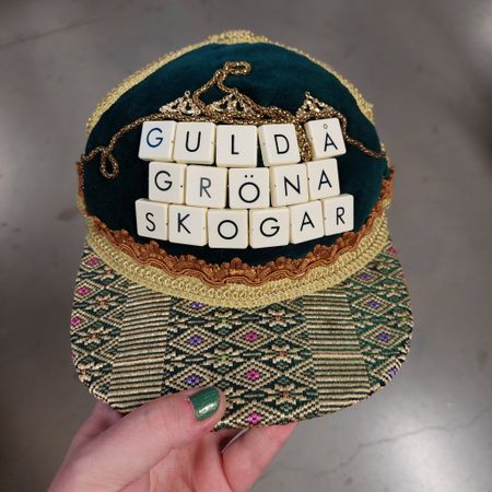 HATS OFF - Guld å gröna skogar