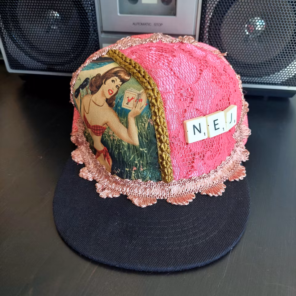 HATS OFF - NEJ