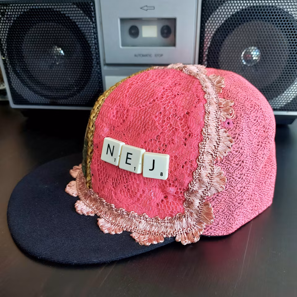 HATS OFF - NEJ