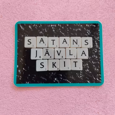 Klistermärke - SATANS JÄVLA SKIT