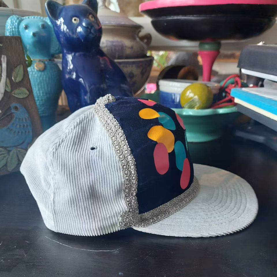 HATS OFF - Färgglatt