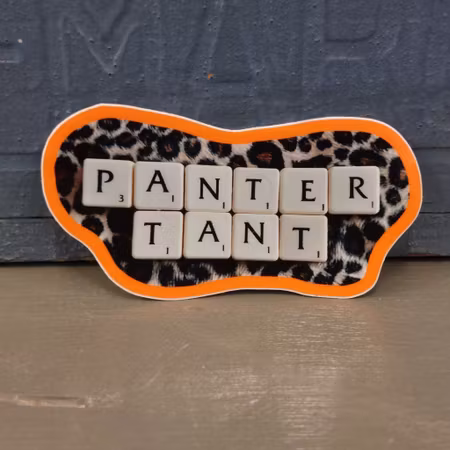 Klistermärke - Pantertant (orange rundad kant)