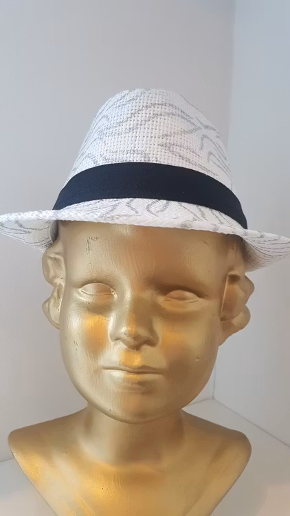 Vit festlig hatt från Kids Up-