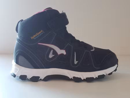 Barnsko Nova från Bagheera black/cerise-