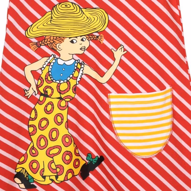 Randig tunika/klänning med Pippi Långstrump.