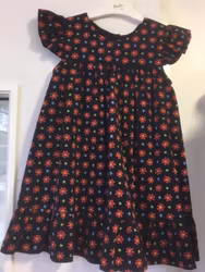 Blommig klänning "Erika" från Maritas.