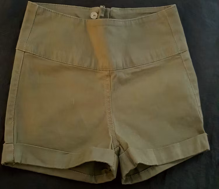 Gröna shorts Emma från D-Xel-