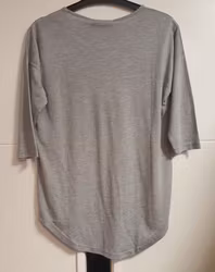 Oversize tröja Debbie frånD-XEL.