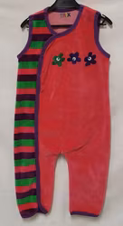 Lea velour suit från Trix.