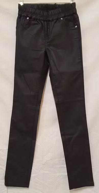 Vally-931931, byxa från D-XEL. Svart.