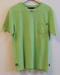 Grön t-shirt Kridt-221 från D-XEL/DWG