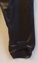 Svarta glansiga capri-leggings Viby-66 från D-XEL-