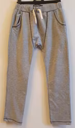 Grå sweatshirtbyxa Olle från Boys by Cadeau.