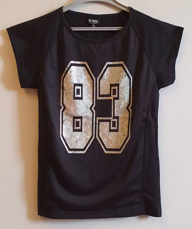T-shirt Mai-828 från D-XEL.