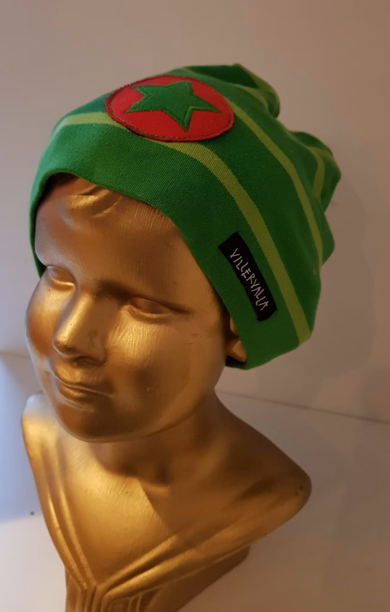 Grön mössa Beanie 141AT från Villervalla-