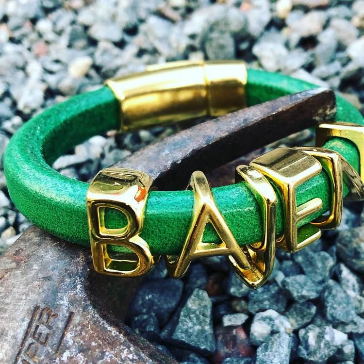 Bajenbokstäver GOLD