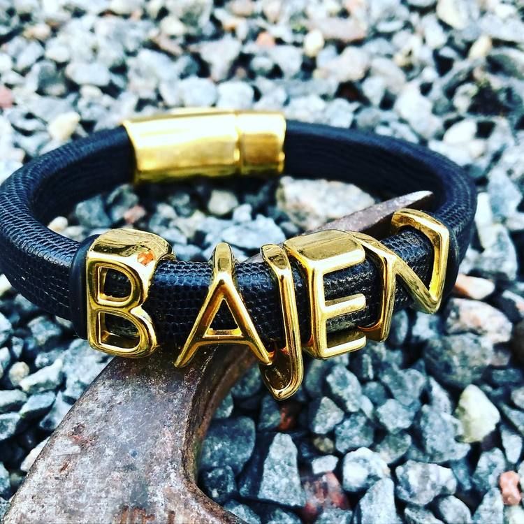 Bajenbokstäver GOLD