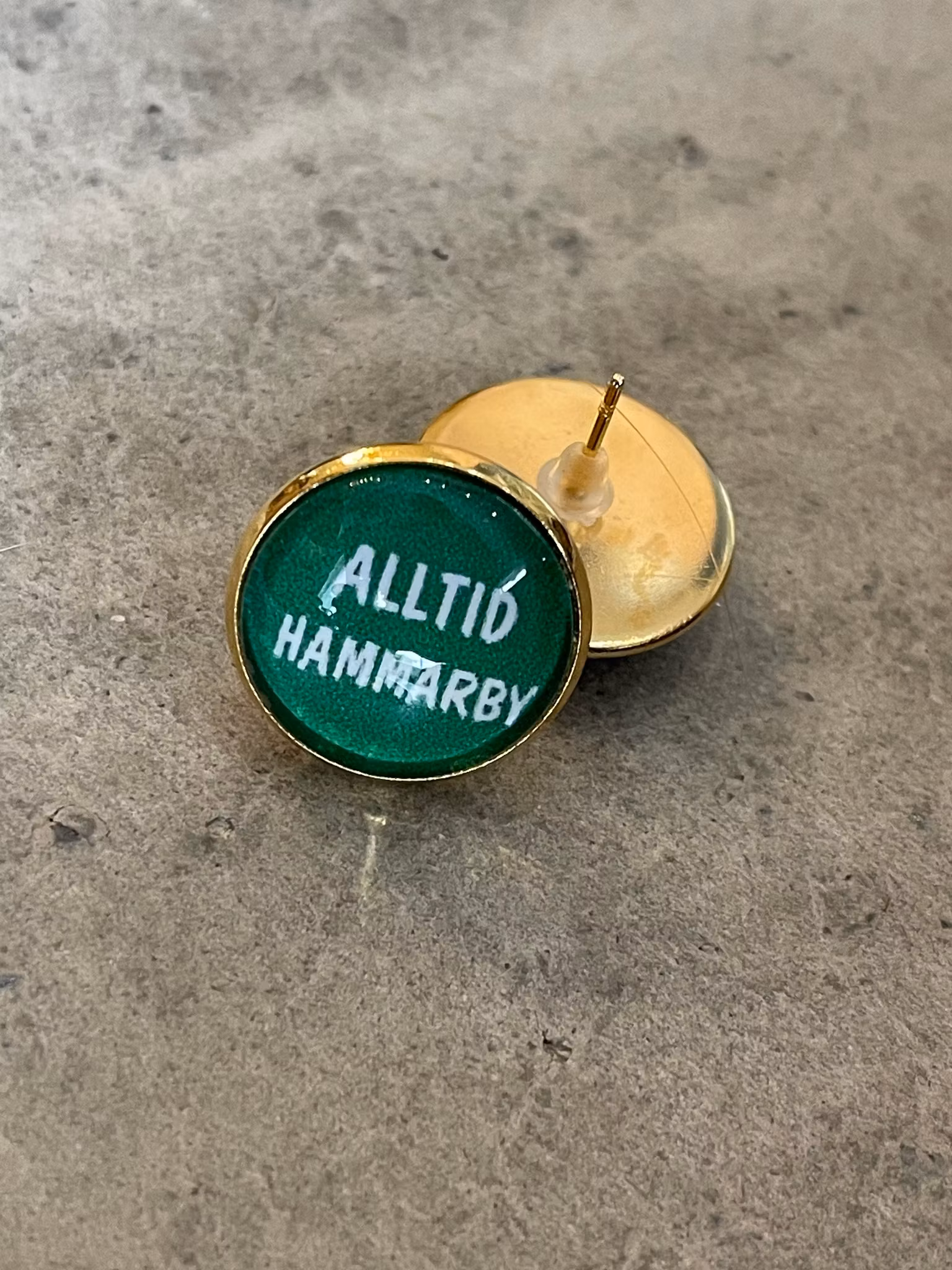 BajenÖrhängen Gold
