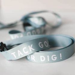 Nyckelband Tack